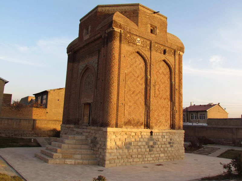 گنبد سرخ مراغه