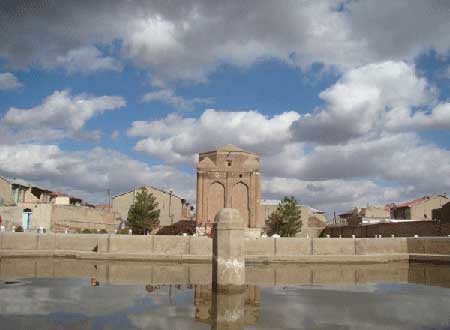 گنبد سرخ مراغه