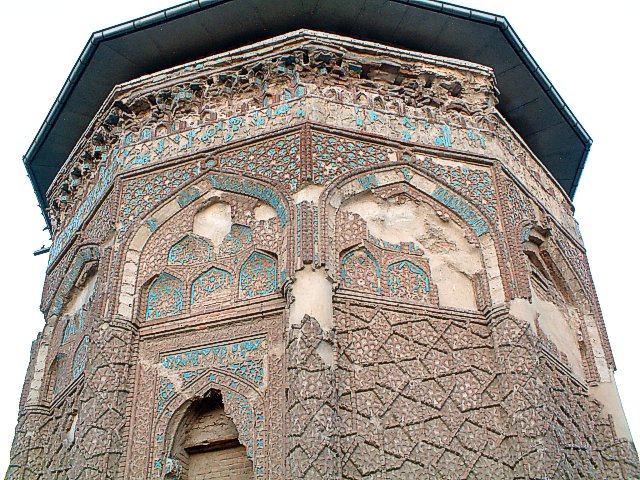 گنبد کبود مراغه