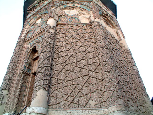 گنبد کبود مراغه