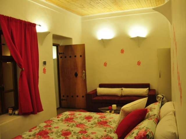 هتل خانه گل سمنان