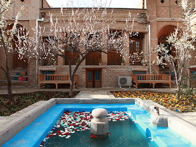 هتل سنتی خانه بهروزی قزوین