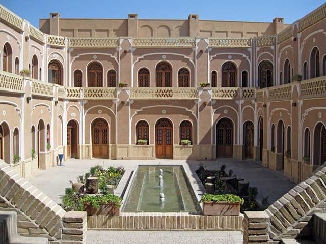 هتل کاروانسرای مشیر یزد