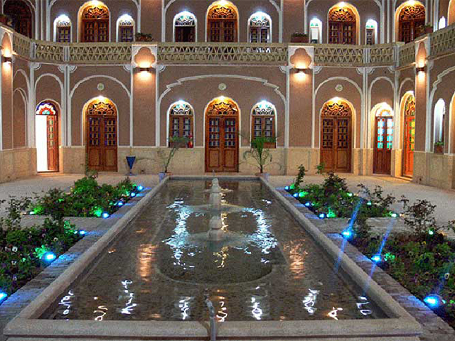 هتل کاروانسرای مشیر یزد