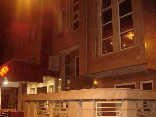 هتل آپارتمان پارمیس شیراز