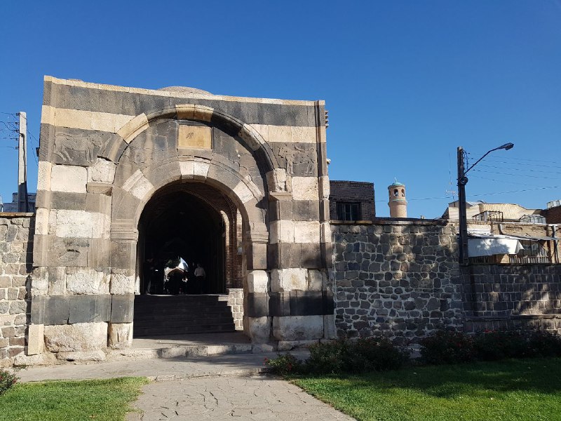 بازار خوی
