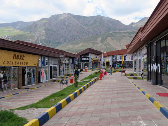 بازارچه مرزی ماکو