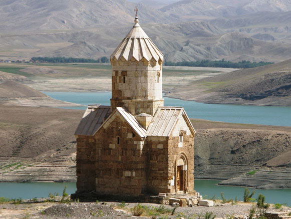 کلیسای زور زور ماکو