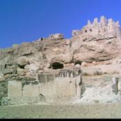 Izad Khast Castle