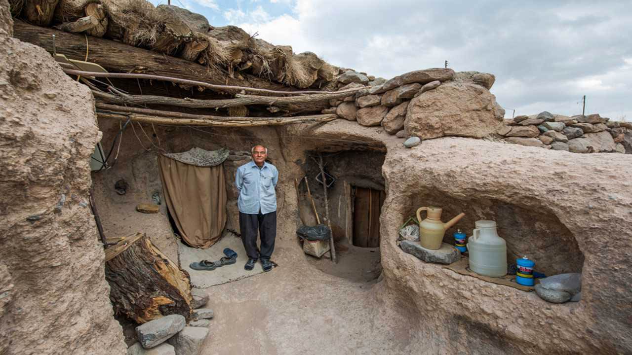 روستای زیرزمینی میمند(دستکند)