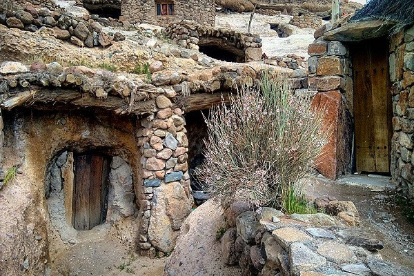 روستای زیرزمینی میمند(دستکند)