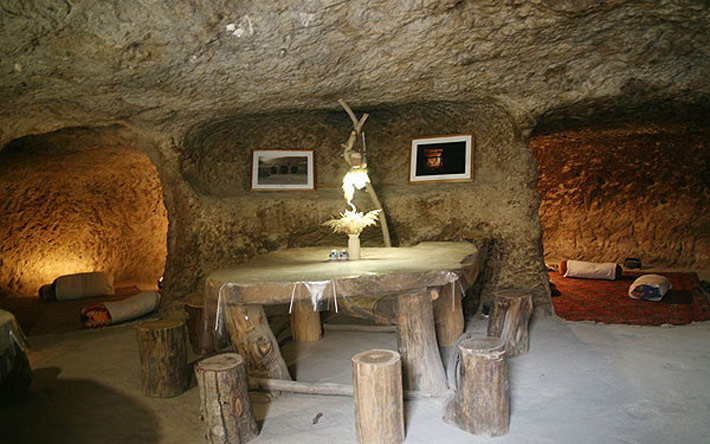 روستای زیرزمینی میمند(دستکند)