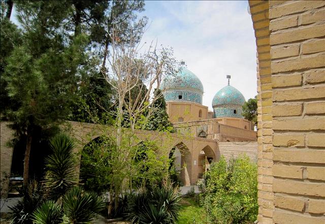 سه گنبدان کرمان