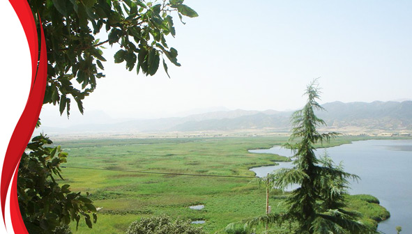 تالاب زریوار (زریبار)