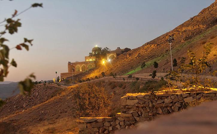 آرامگاه بوذرجمهر قاینی