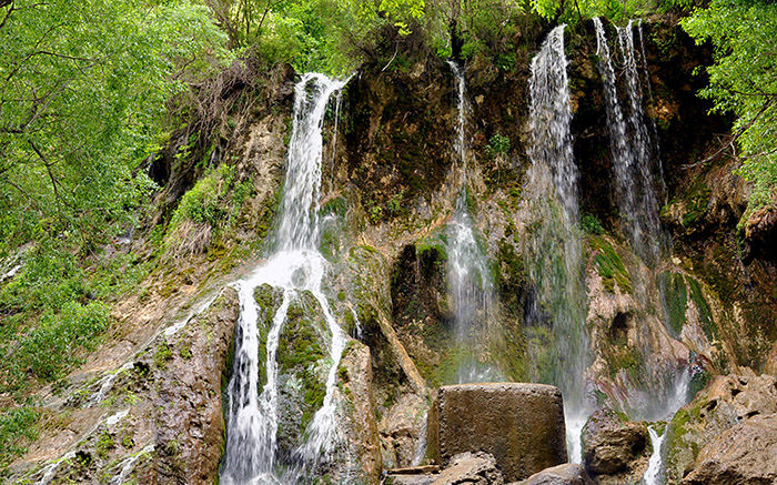 آبشار اخلمد چناران