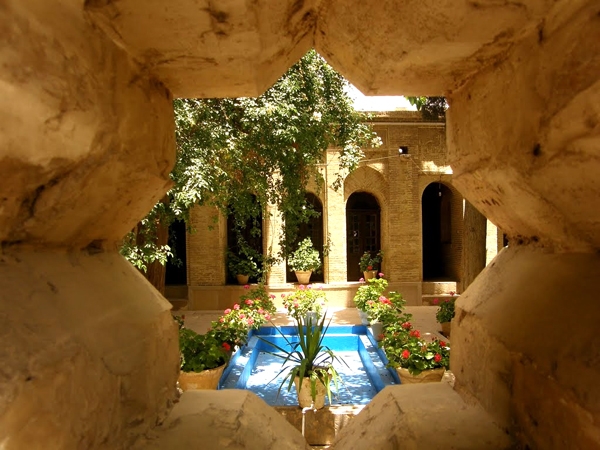 آرامگاه حافظ