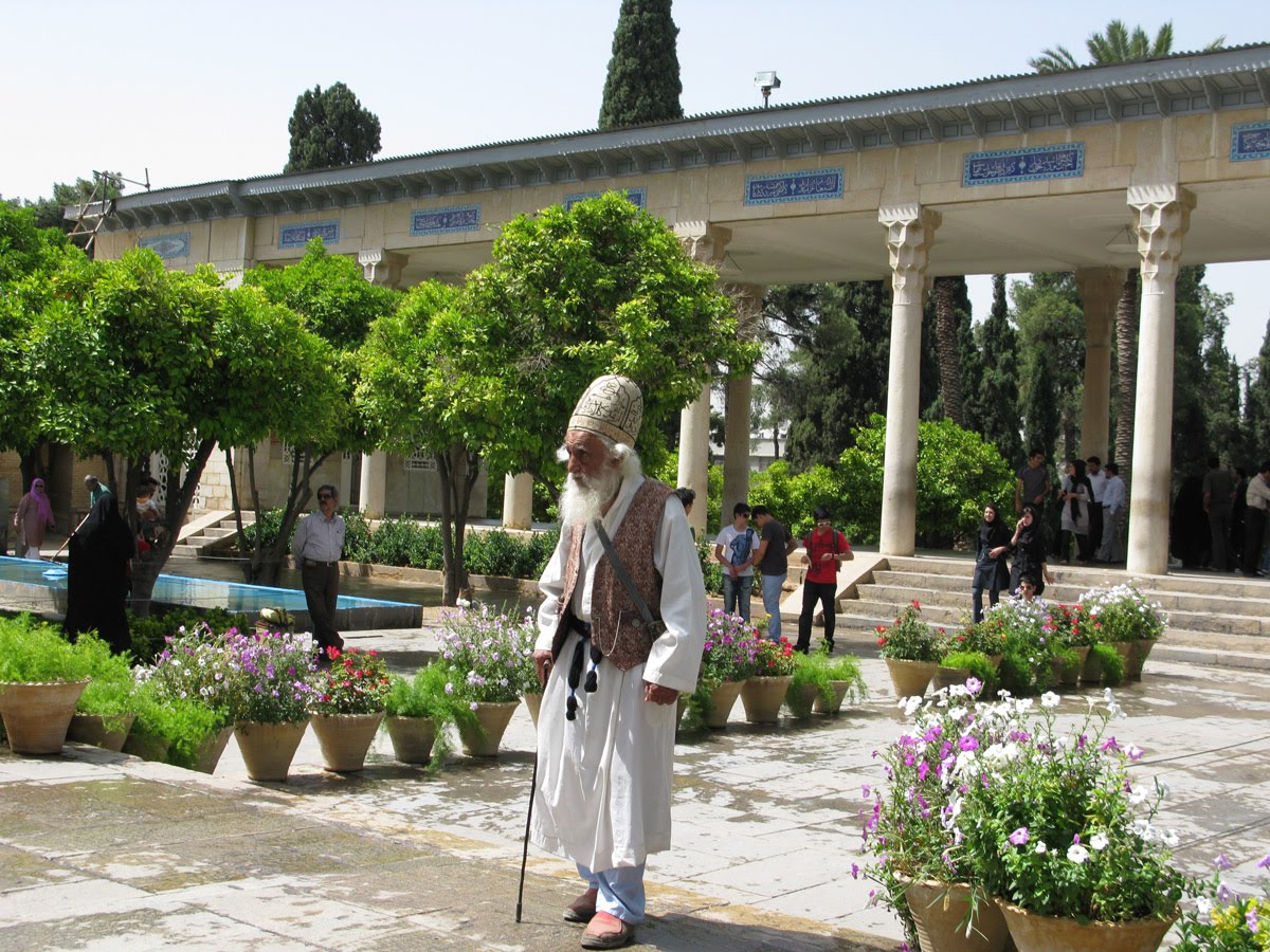 آرامگاه حافظ