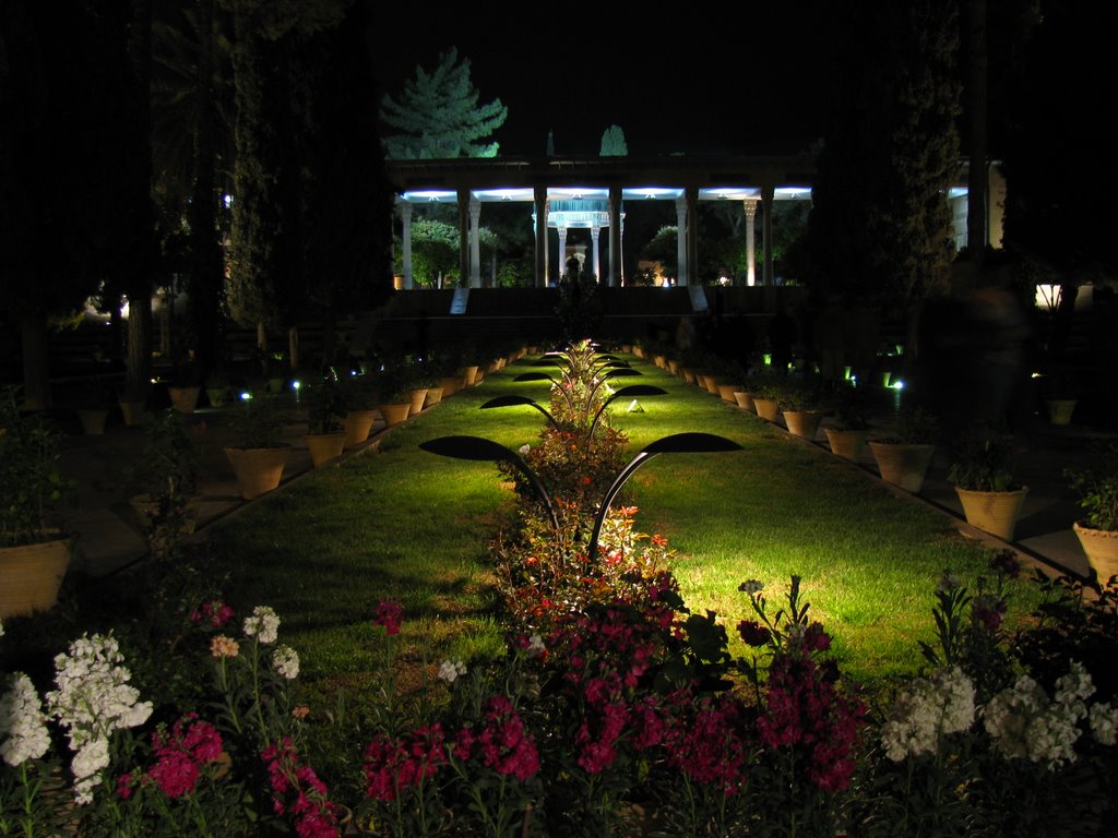 آرامگاه حافظ