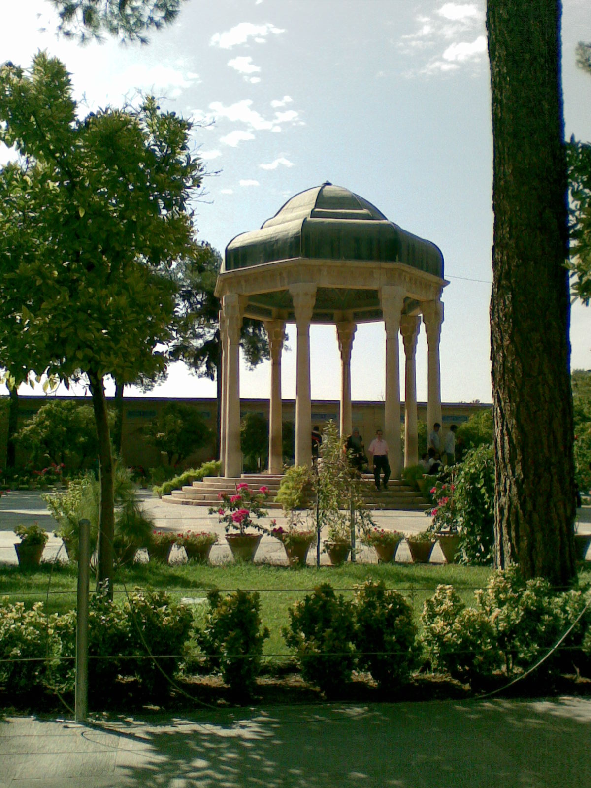 آرامگاه حافظ