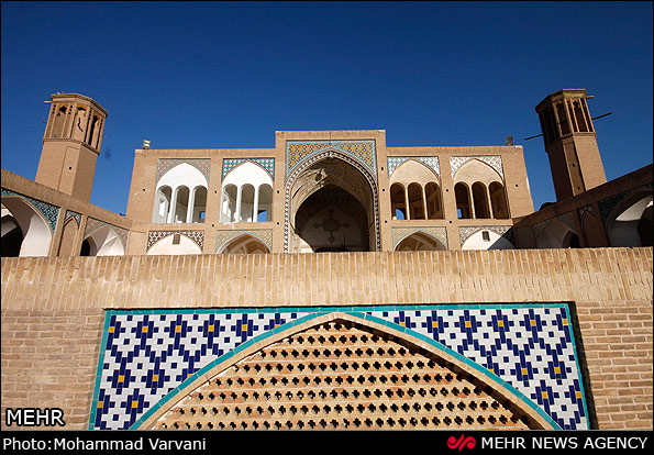 مسجد آقا بزرگ کاشان