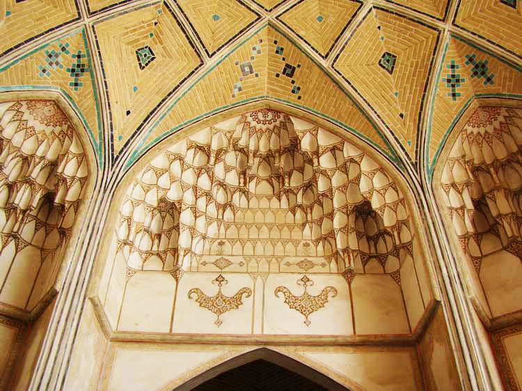 مسجد آقا بزرگ کاشان
