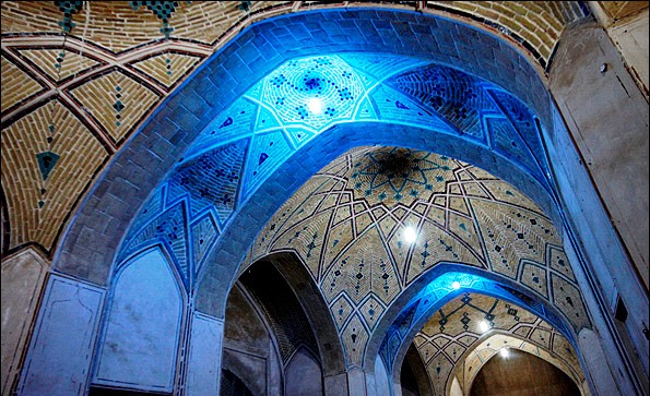 مسجد آقا بزرگ کاشان