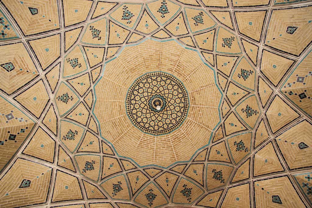 مسجد آقا بزرگ کاشان