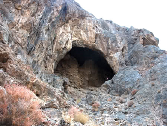 غار شگفت یزدان