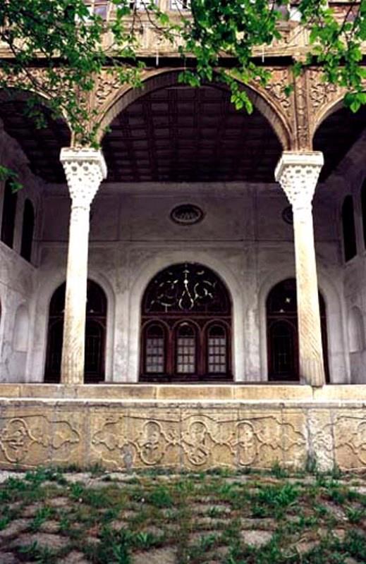 عمارت مشیر دیوان