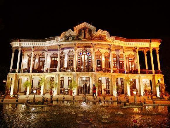 عمارت شاپوری شیراز