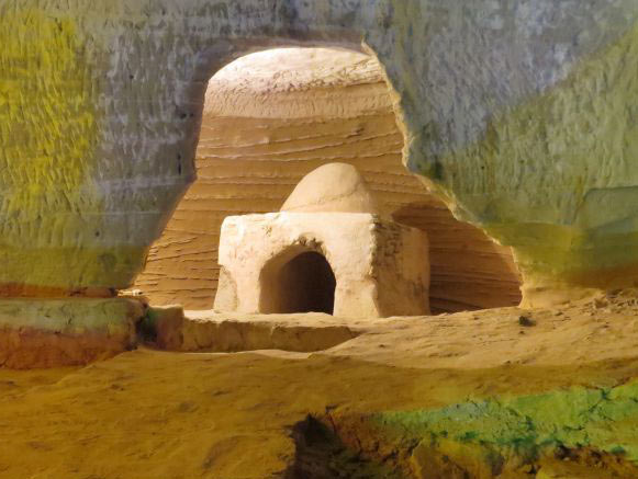غارهای سه گانه بان مسیتی