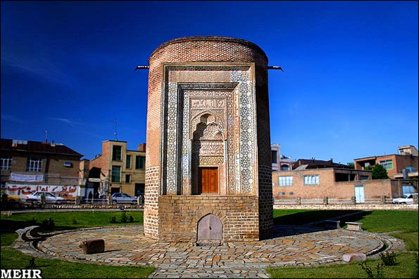 برج سه‌ گنبد ارومیه
