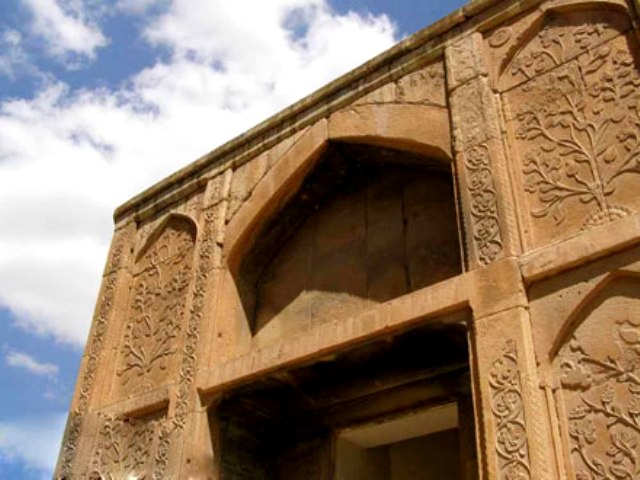 کاخ خورشید کلات