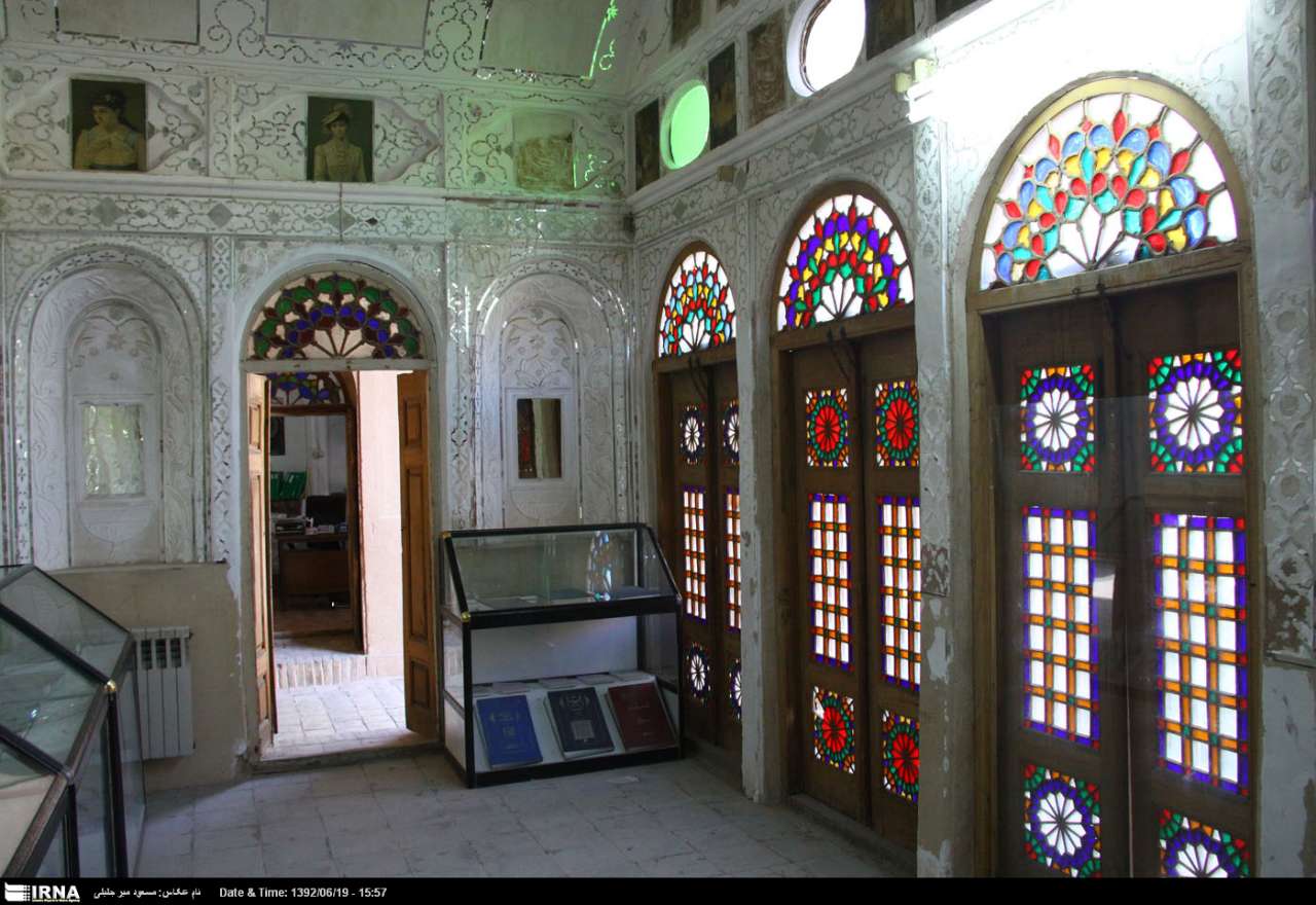 خانه لاری ها