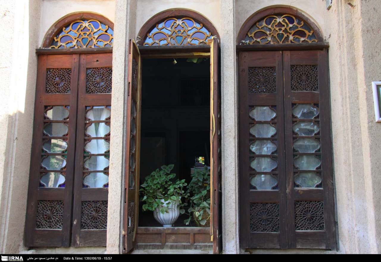 خانه لاری ها