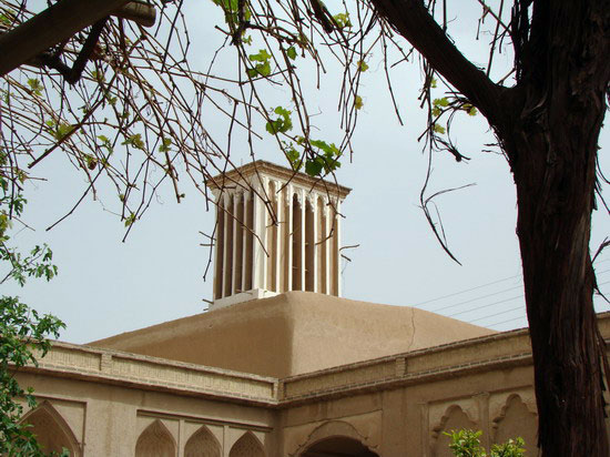 خانه لاری ها