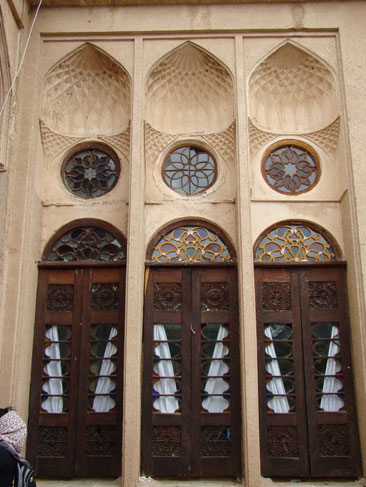 خانه لاری ها