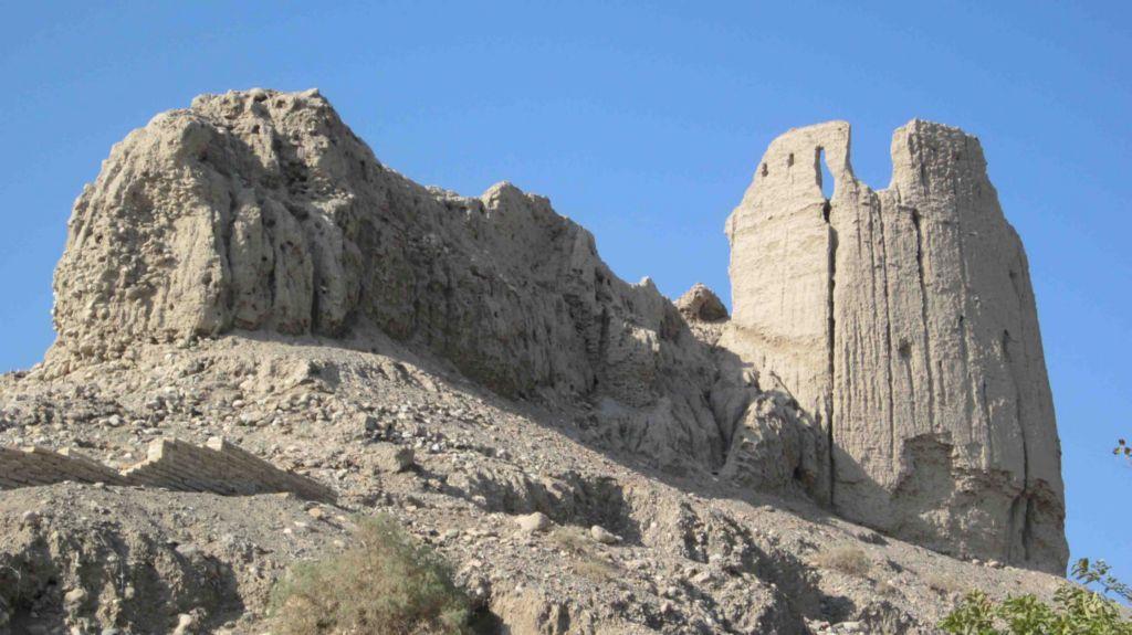 قلعه هزاره میناب