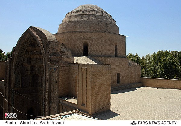 مسجد جامع ورامین