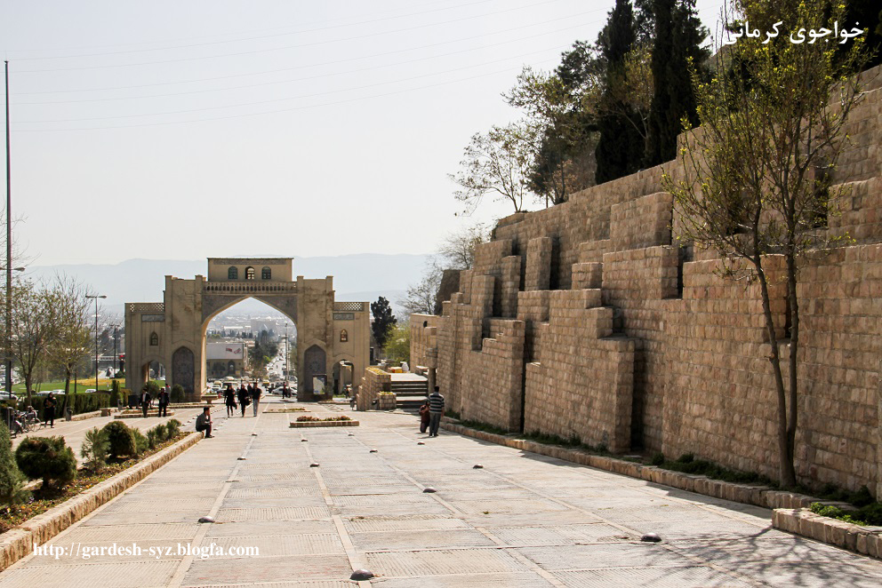 آرامگاه خواجو کرمانی