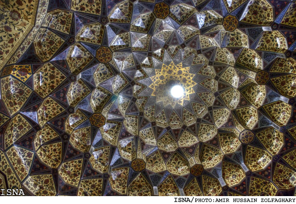 عمارت کلاه فرنگی شیراز آرامگاه کریمخان زند