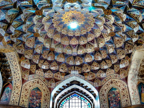 عمارت کلاه فرنگی شیراز آرامگاه کریمخان زند