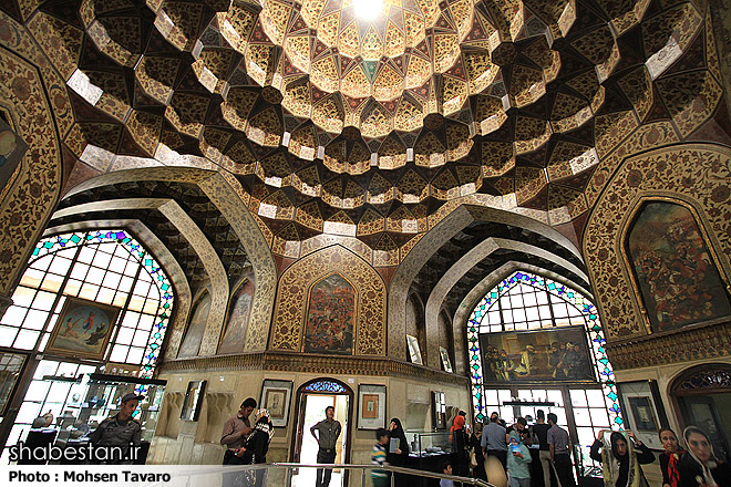 عمارت کلاه فرنگی شیراز آرامگاه کریمخان زند