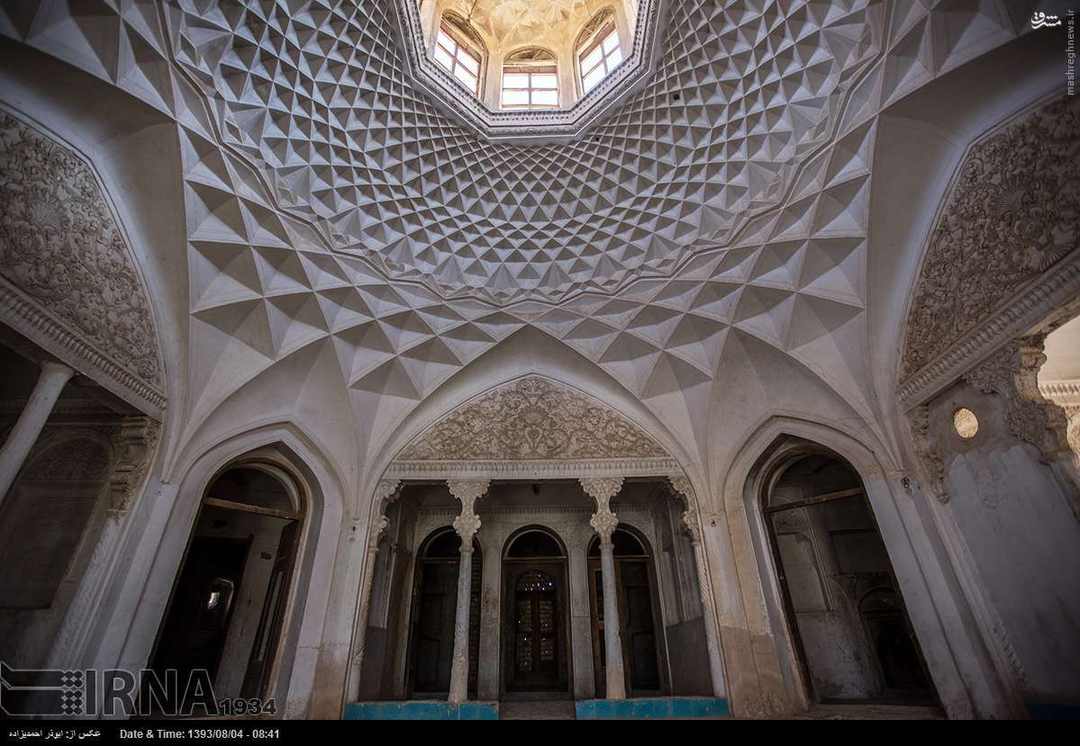 عمارت شترگلو ماهان