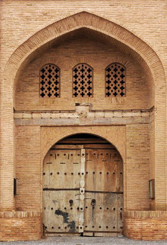 مجموعه کاروانسراهای میان دشت