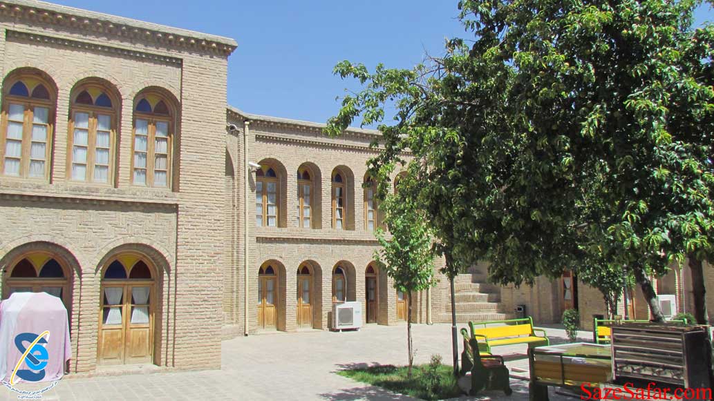 خانه تاریخی آخوند ابو خرم آباد