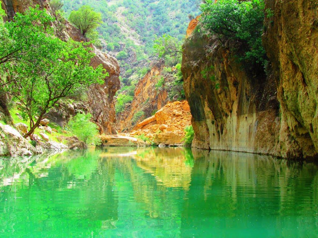 آبشار و تنگه دم اسب