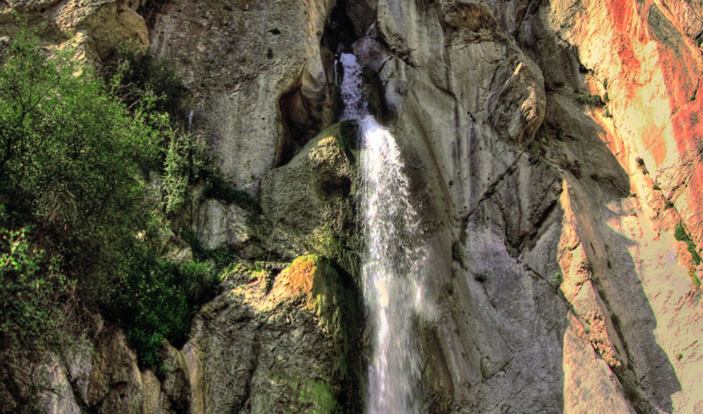 آبشار شاهاندشت بلندترین آبشارشناخته شده ایران