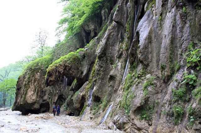 آبشار باران کوه